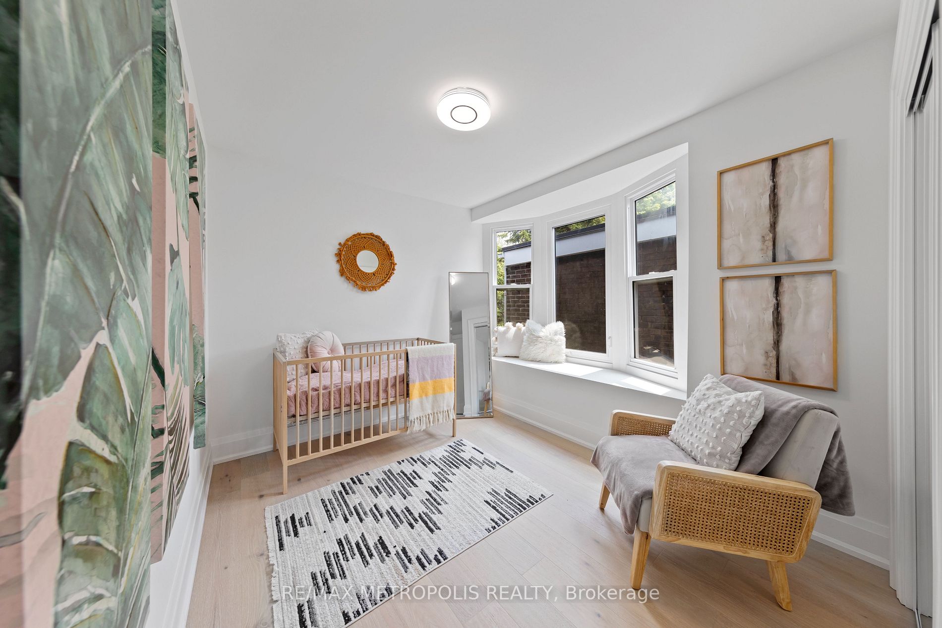 149 Carlaw Ave