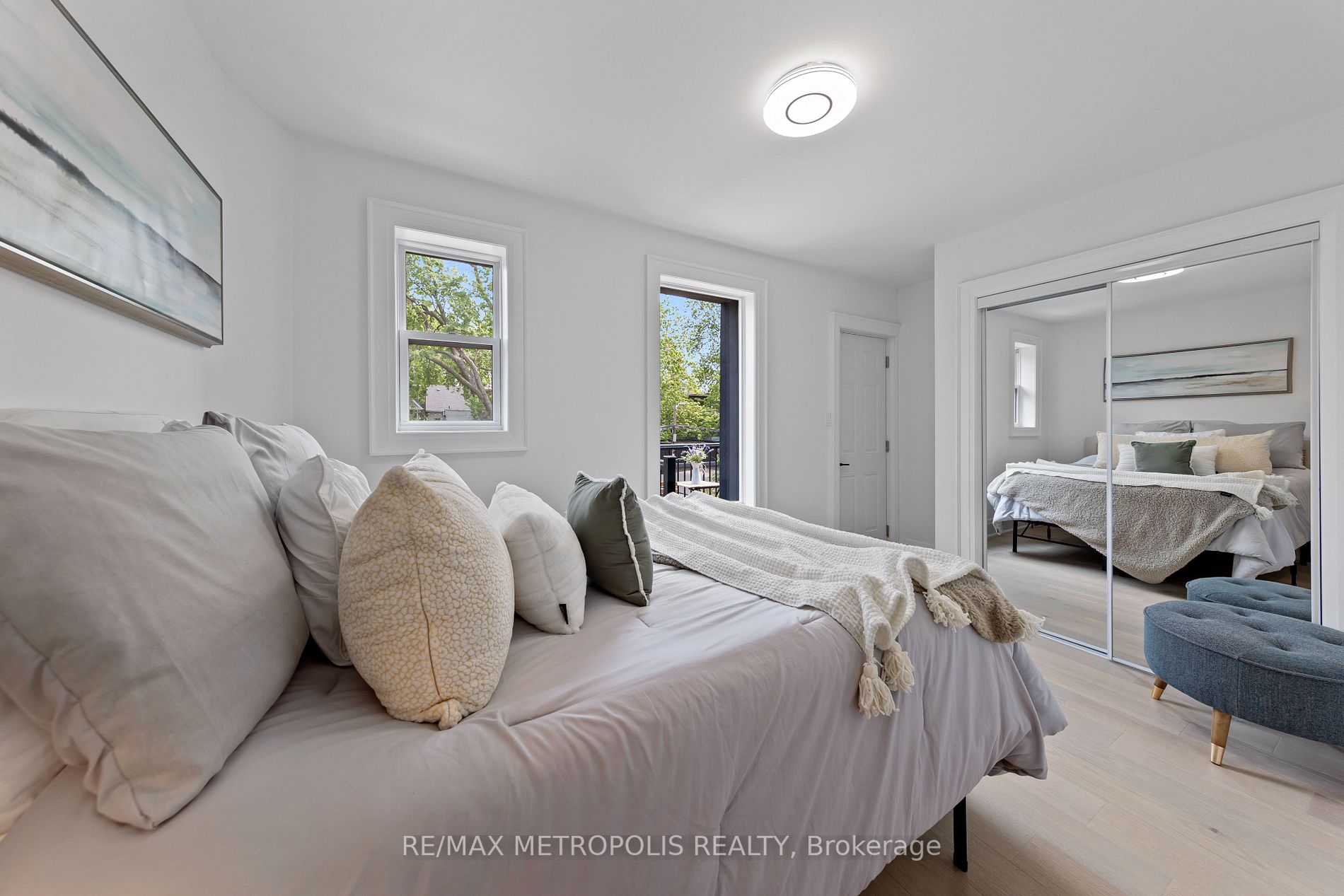 149 Carlaw Ave