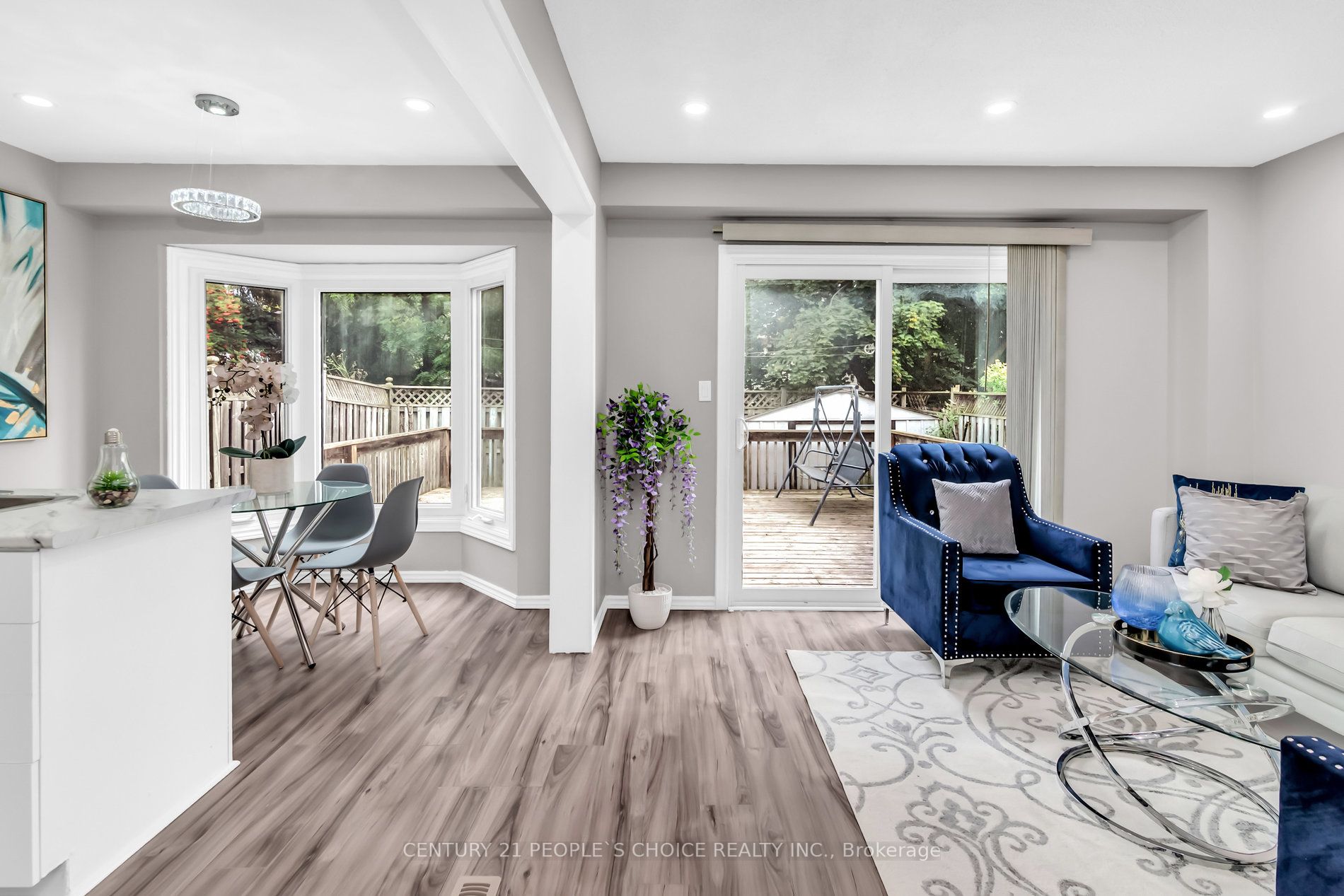 769 Attersley Dr