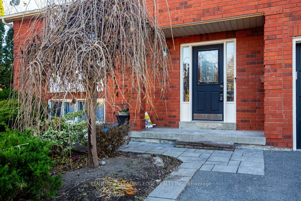 95 William Stephenson Dr