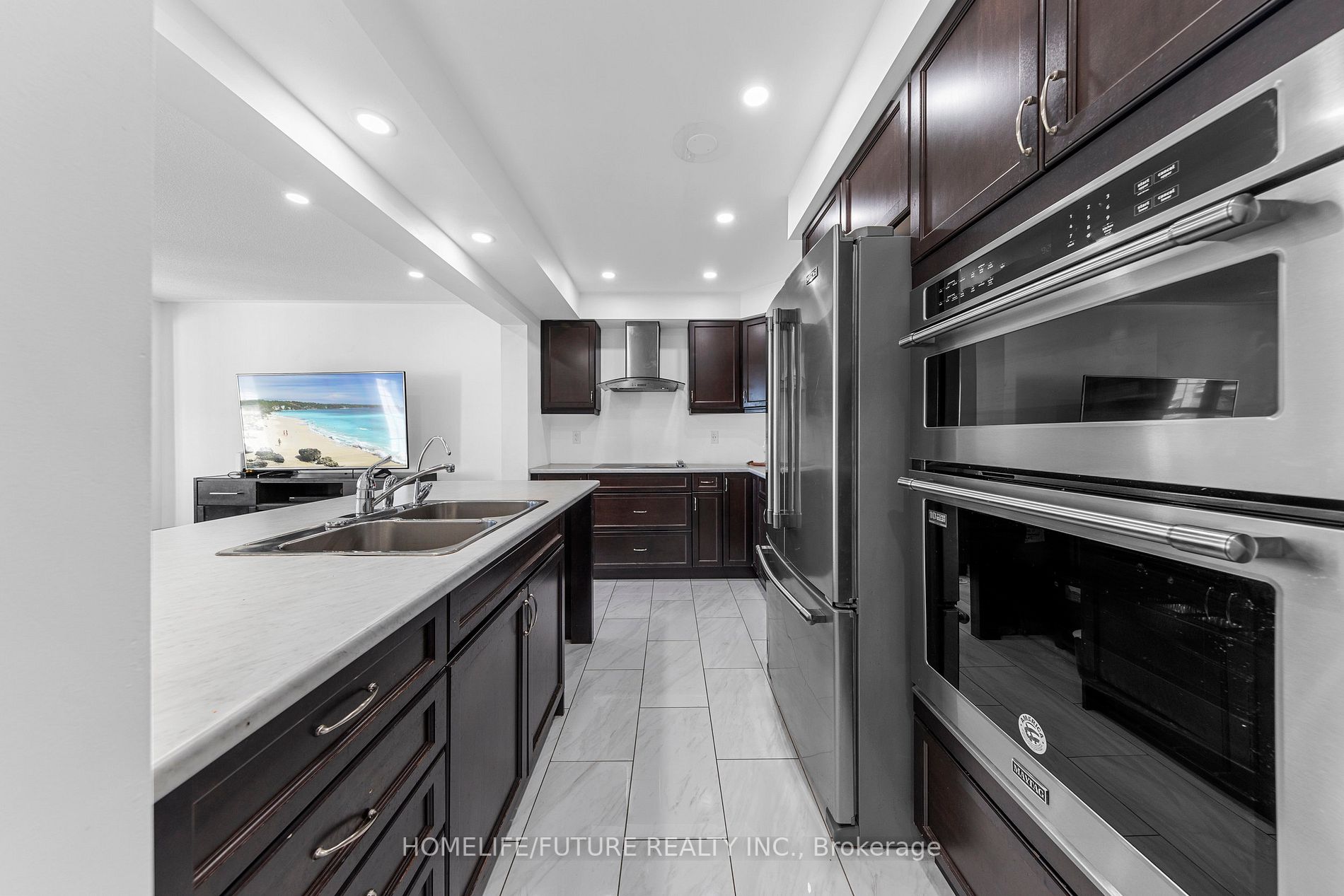 2513 Fall Harvest Cres