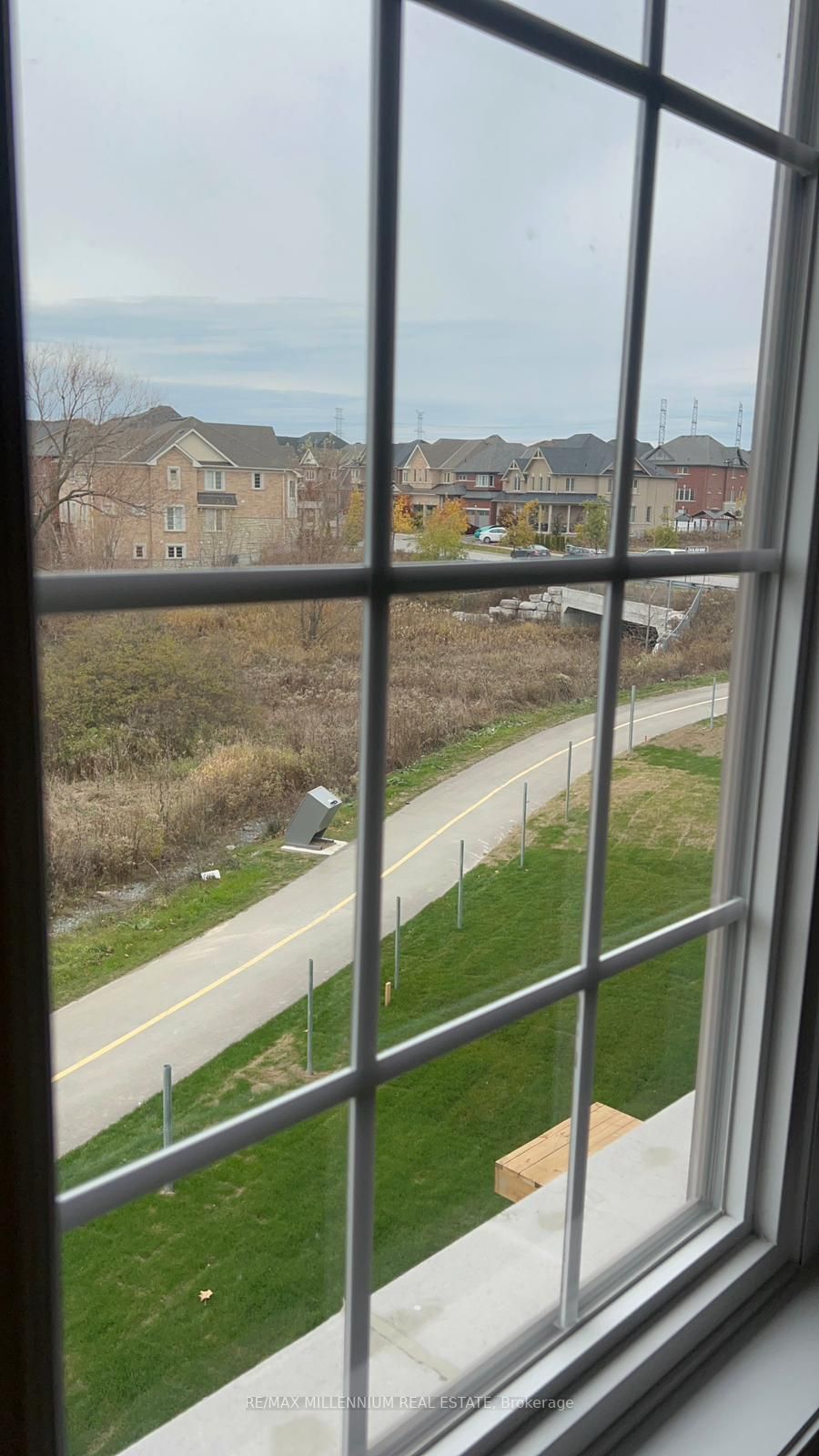 103 Bayardo Dr