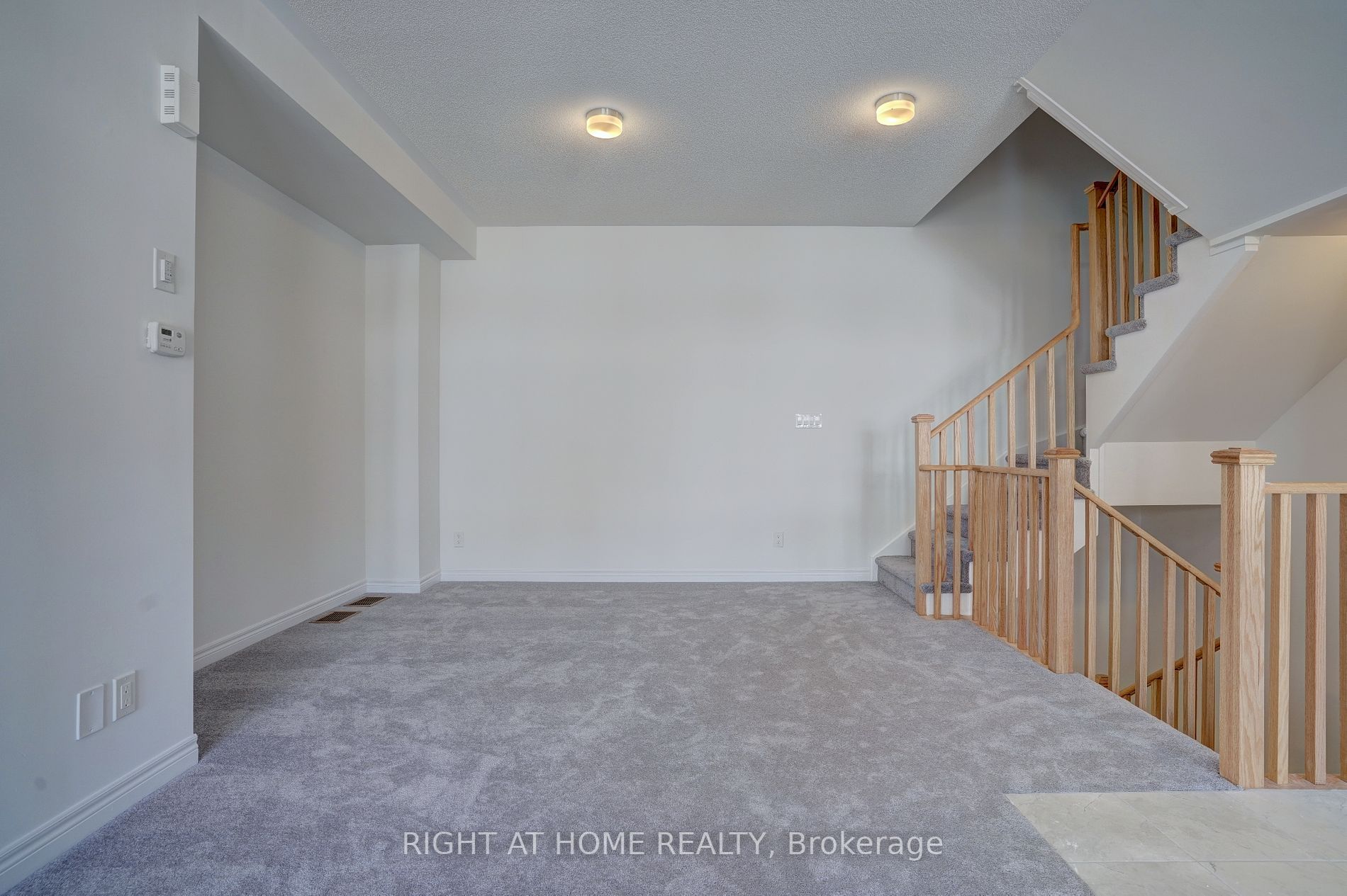 1124 Lockie Dr
