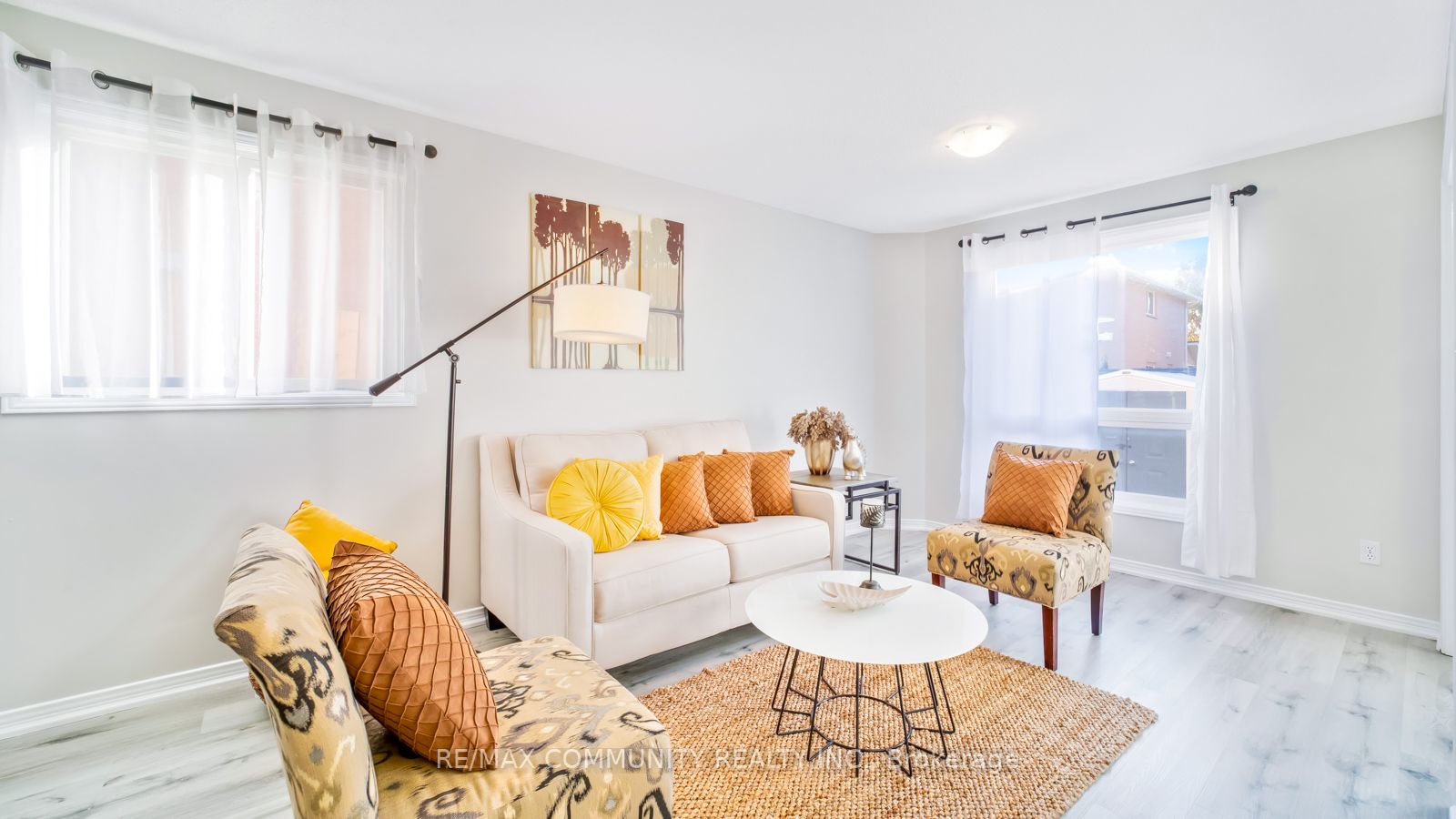 18 Short Cres
