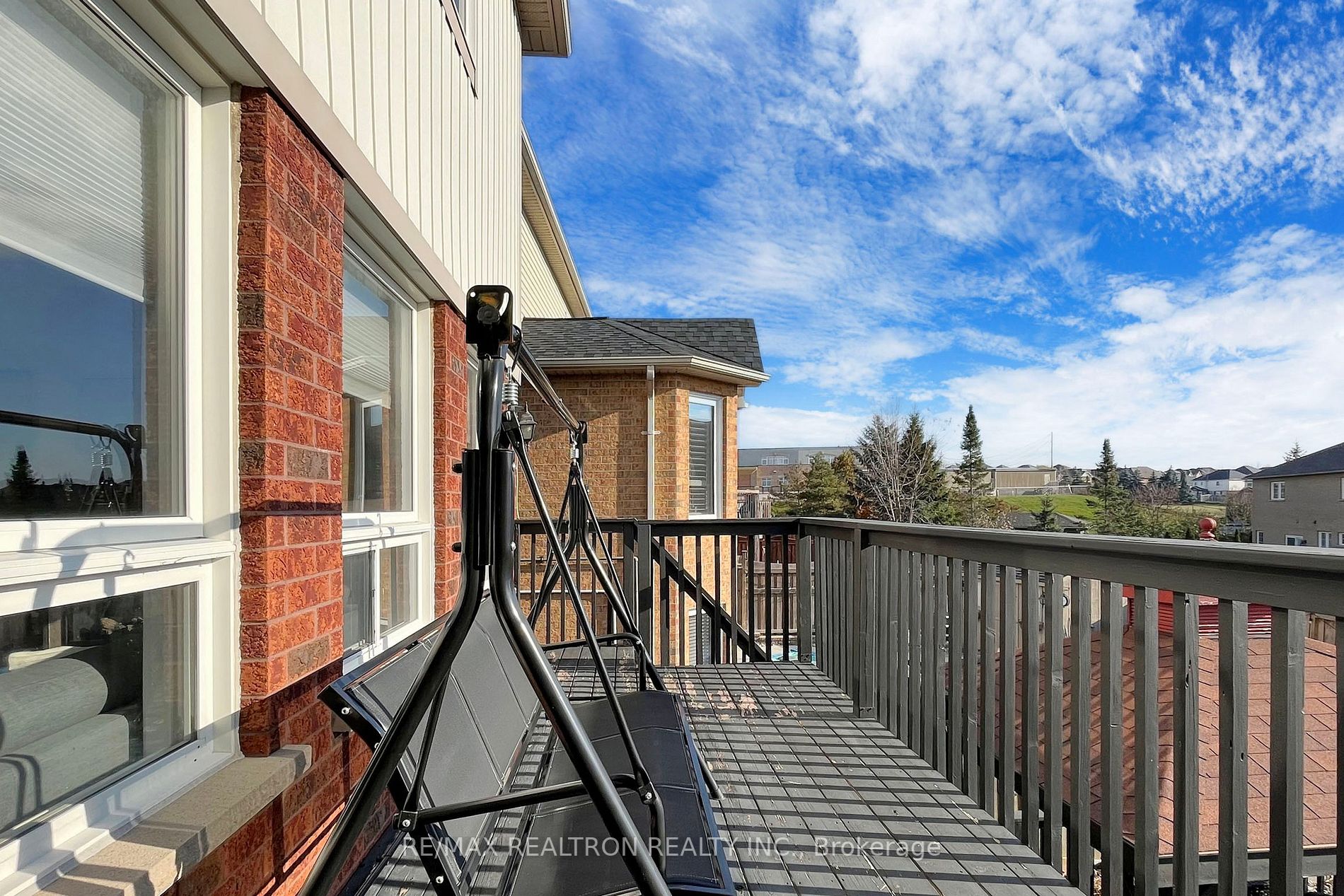 899 Coldstream Dr