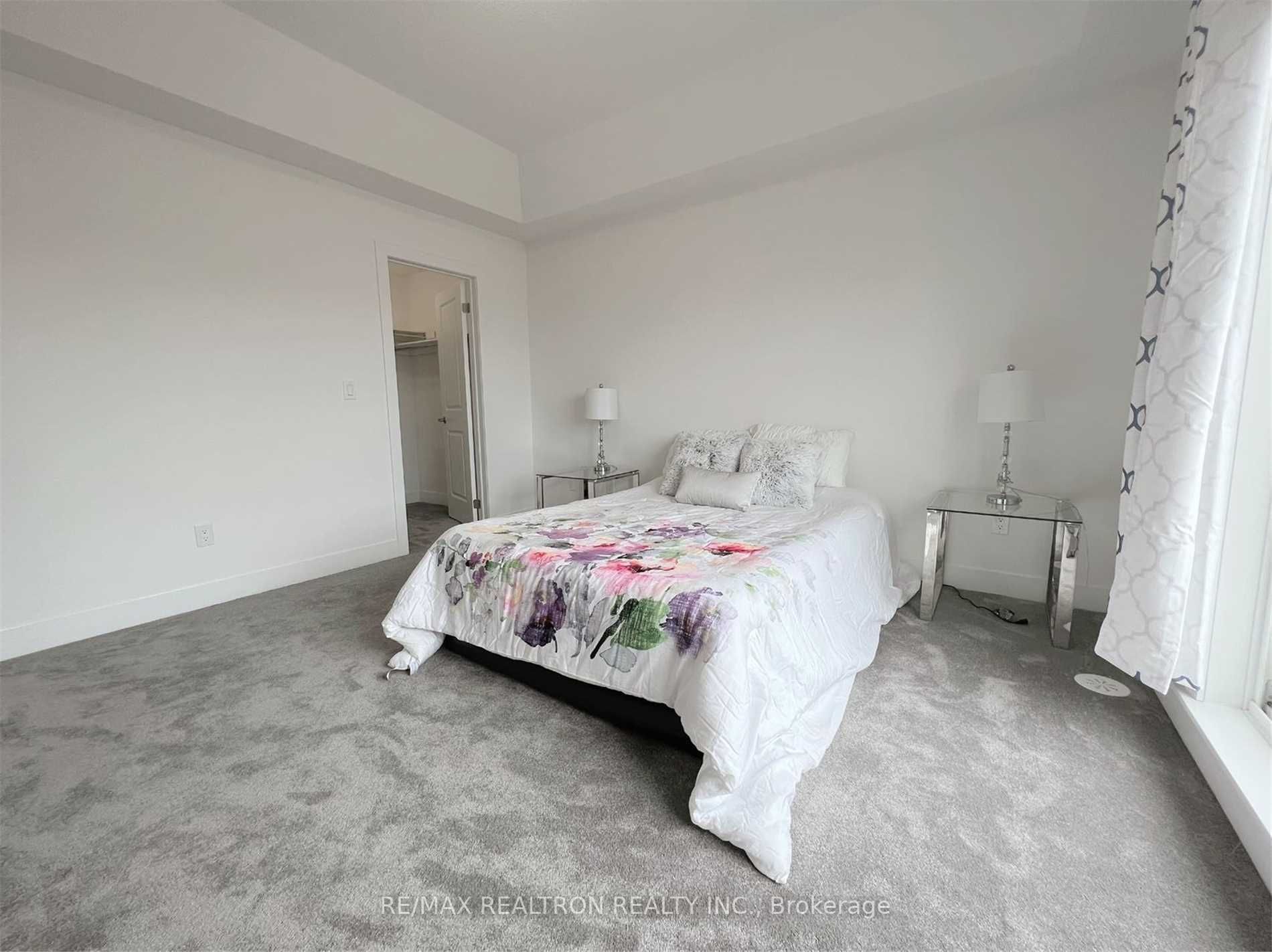 11 Elkington Cres
