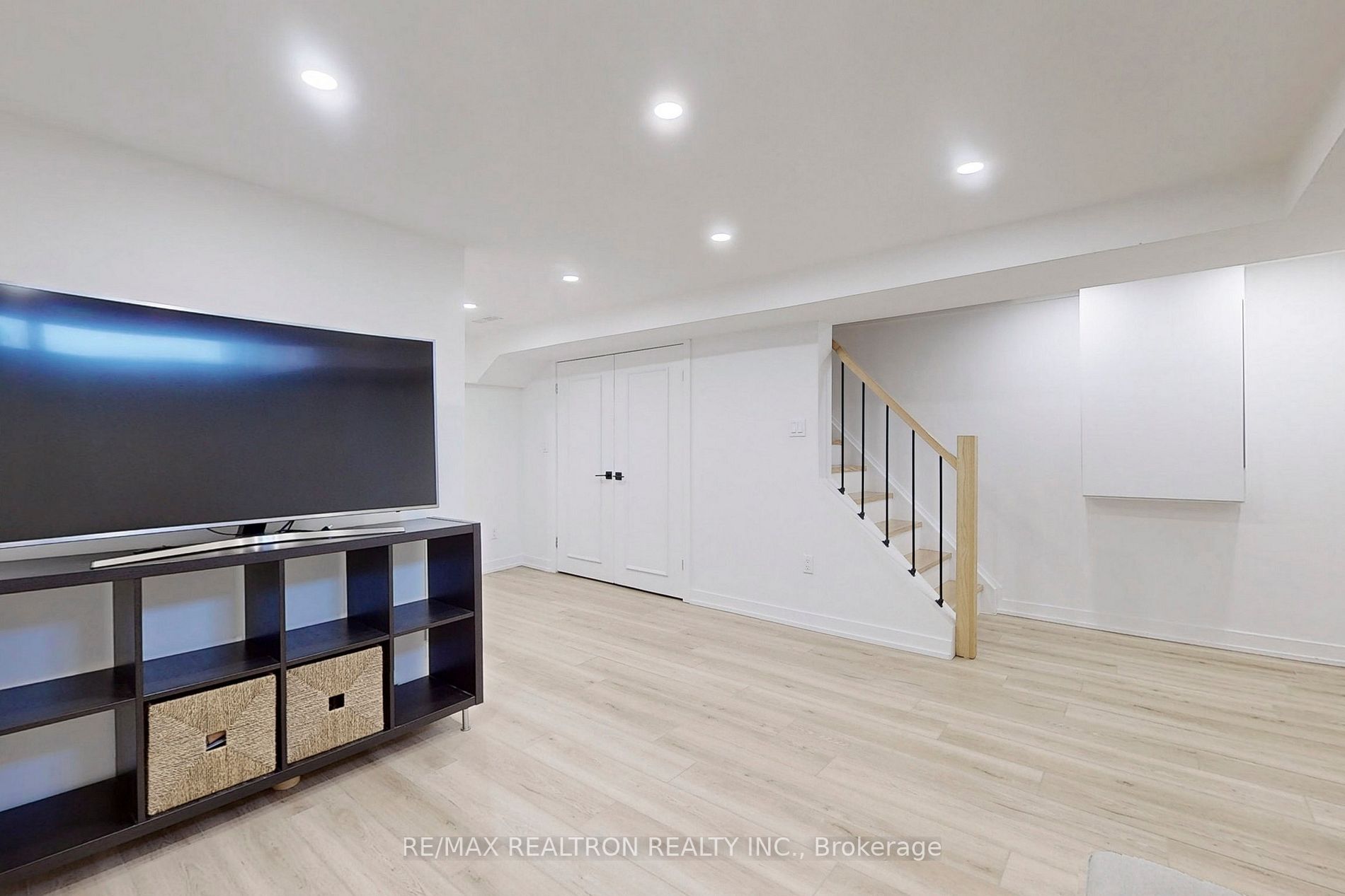 109 Ormond Dr