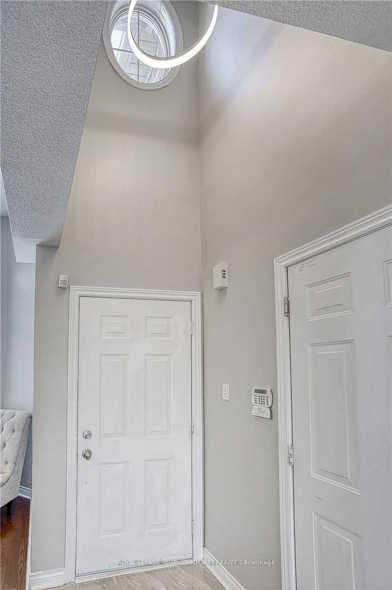60 Batt Cres