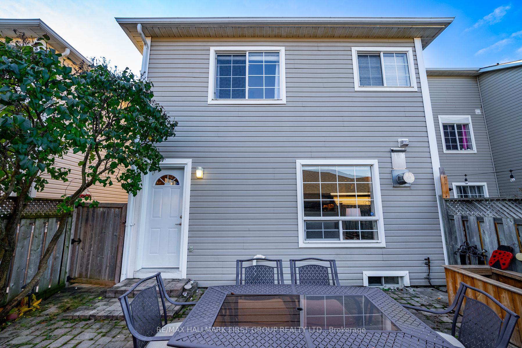114 Warwick Ave