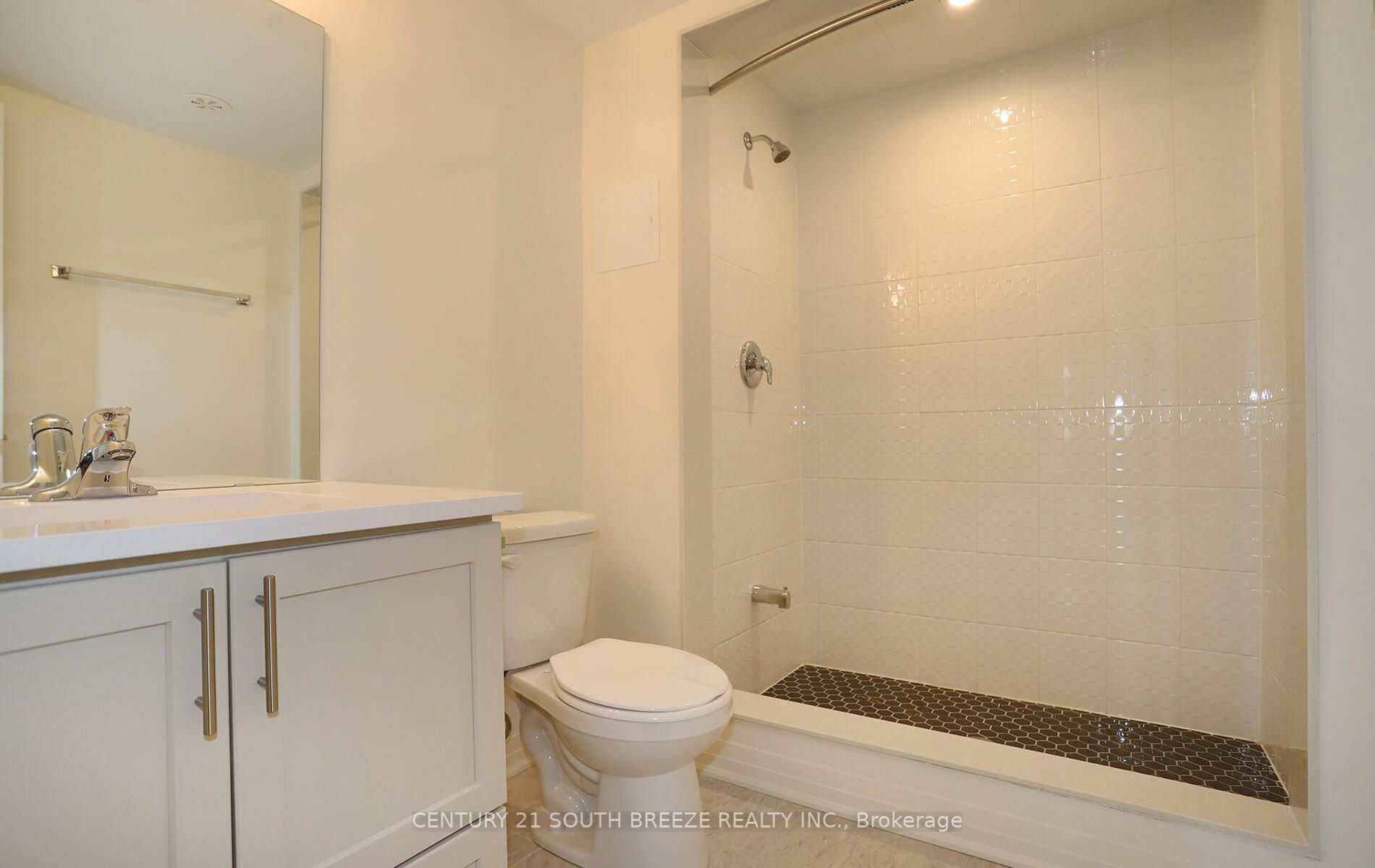 18B Lookout Dr, #18B