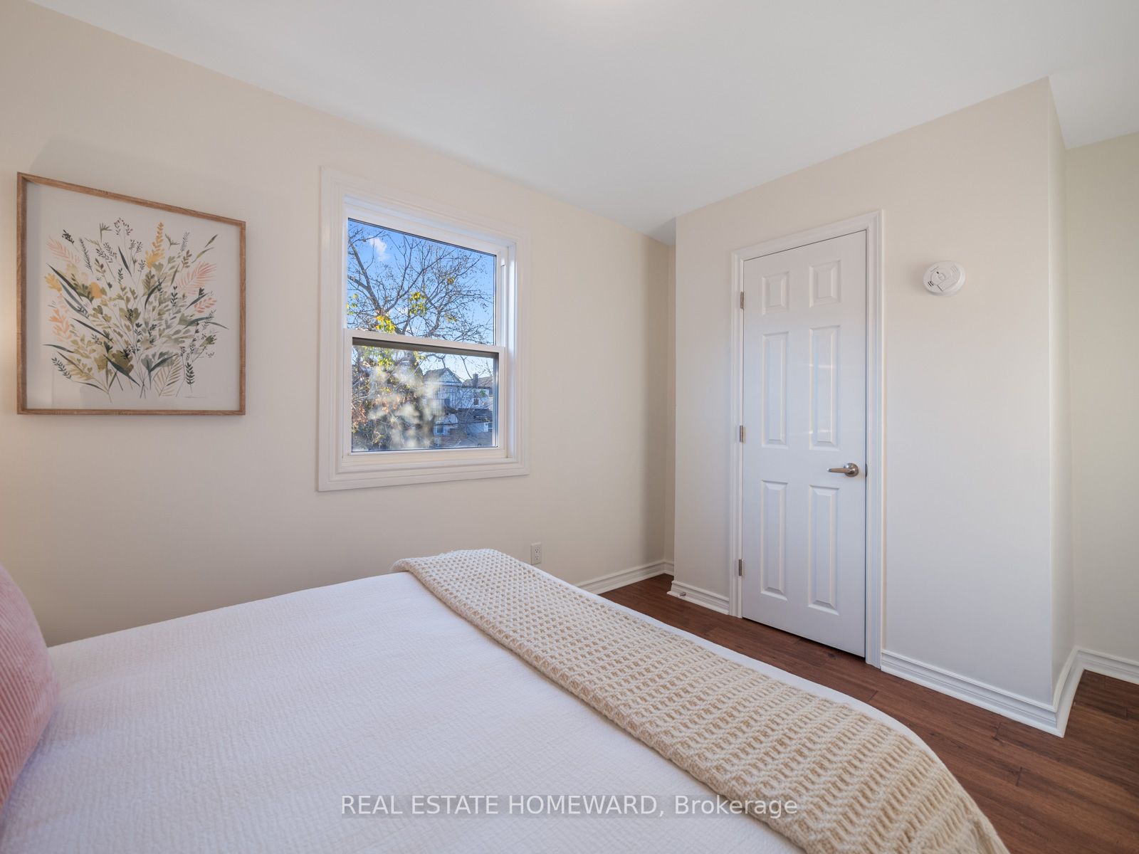 6 Alton Ave