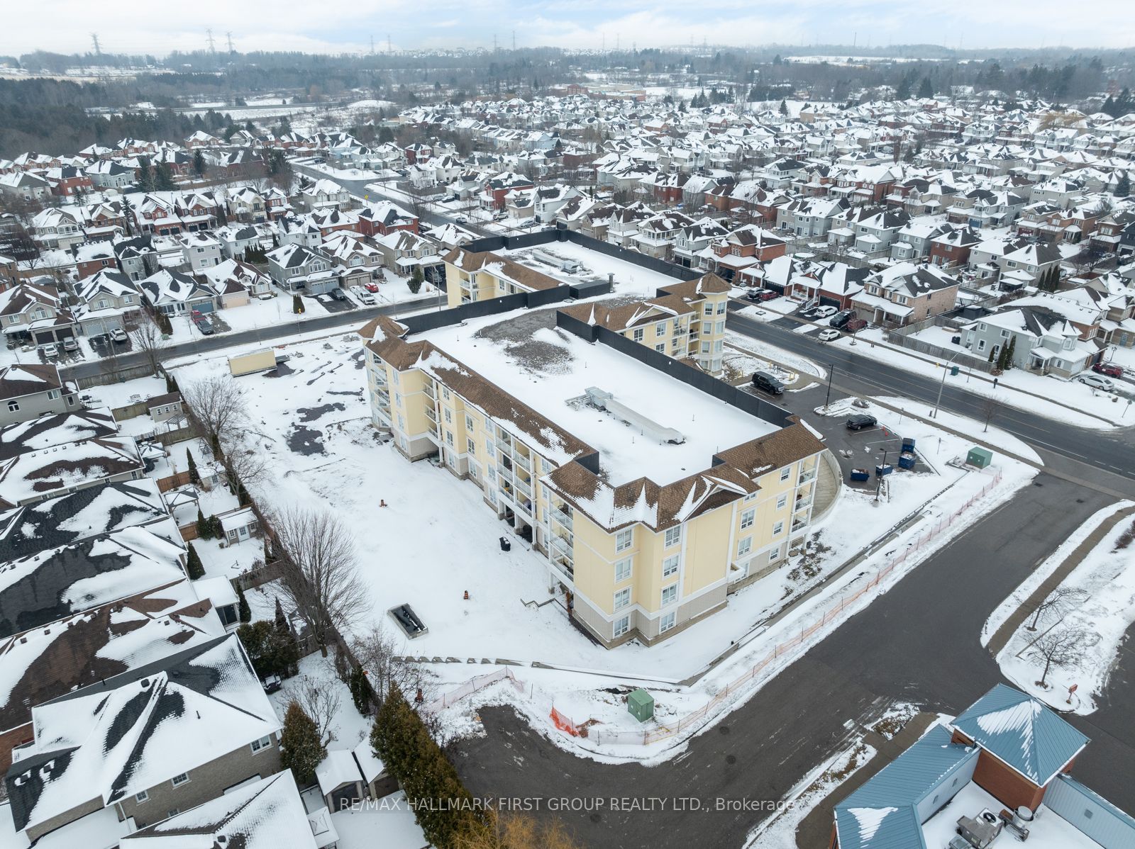 21 Brookhouse Dr, #206