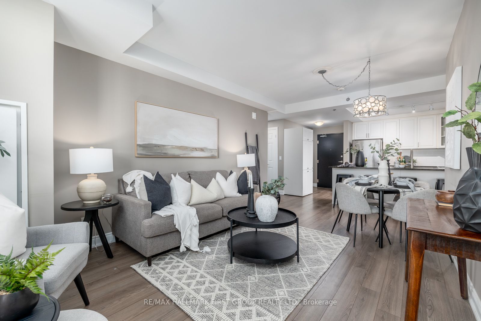 21 Brookhouse Dr, #206