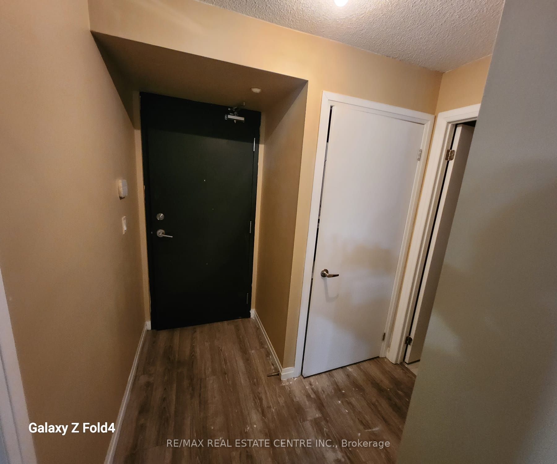 2150 Lawrence Ave, #509