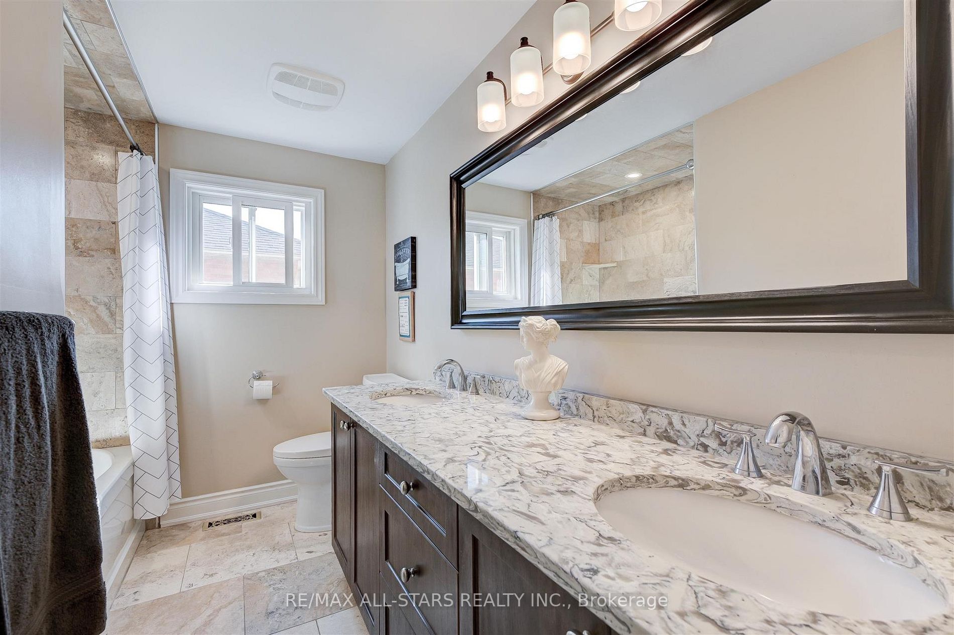 49 Fitzgerald Dr
