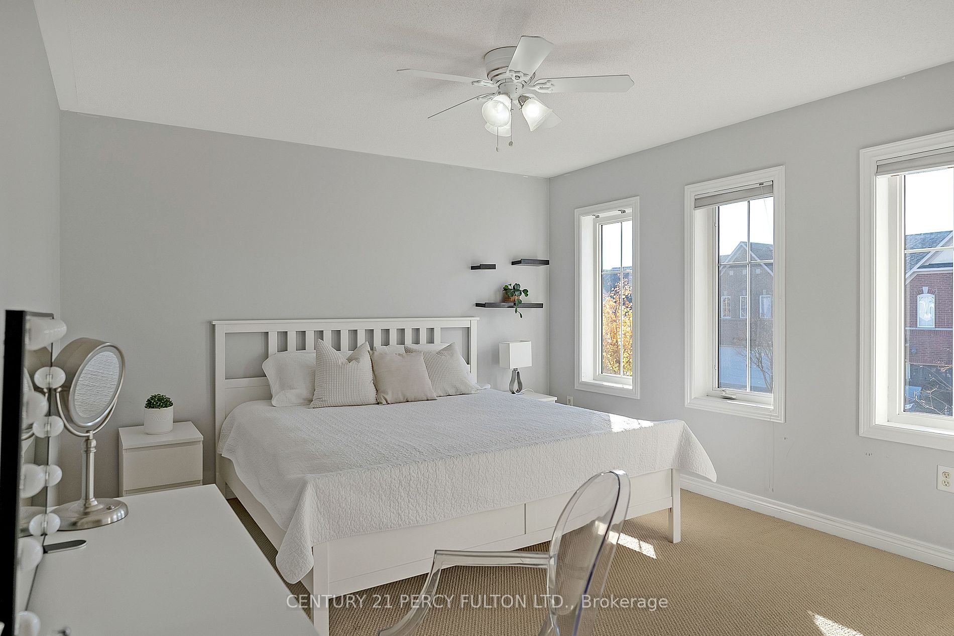 81 Ryder Cres