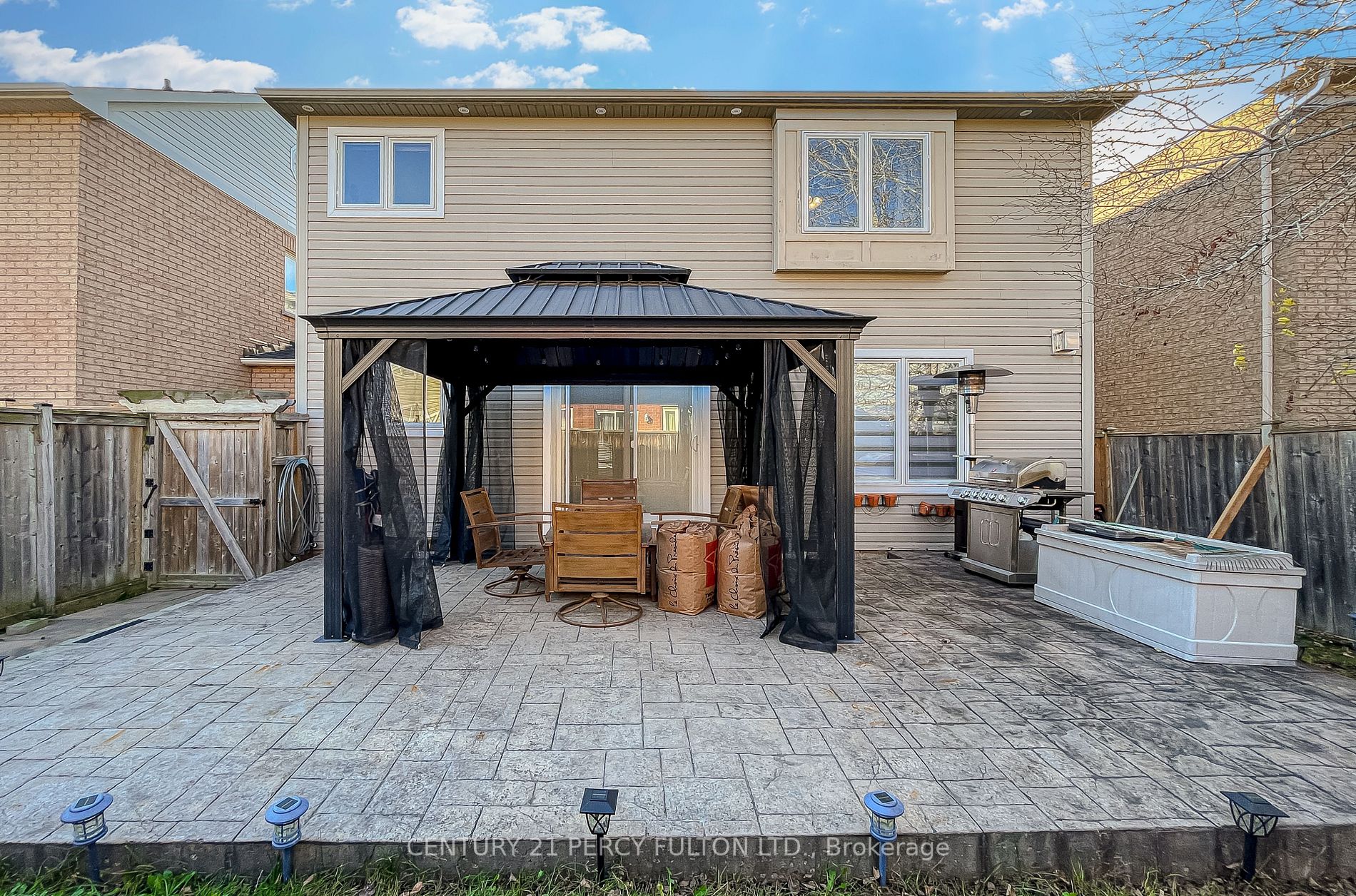 81 Ryder Cres