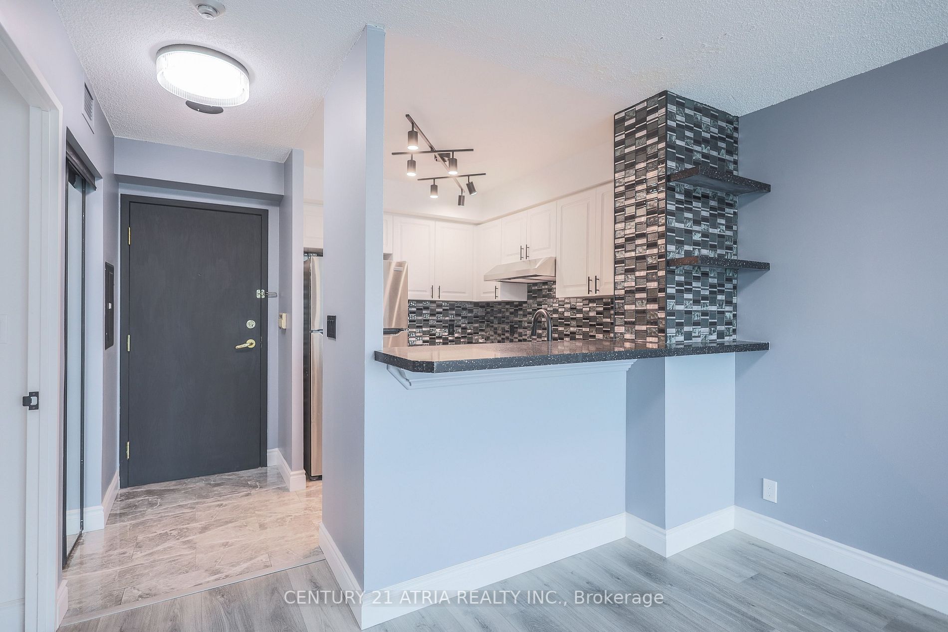 11 Lee Centre Dr, #2308