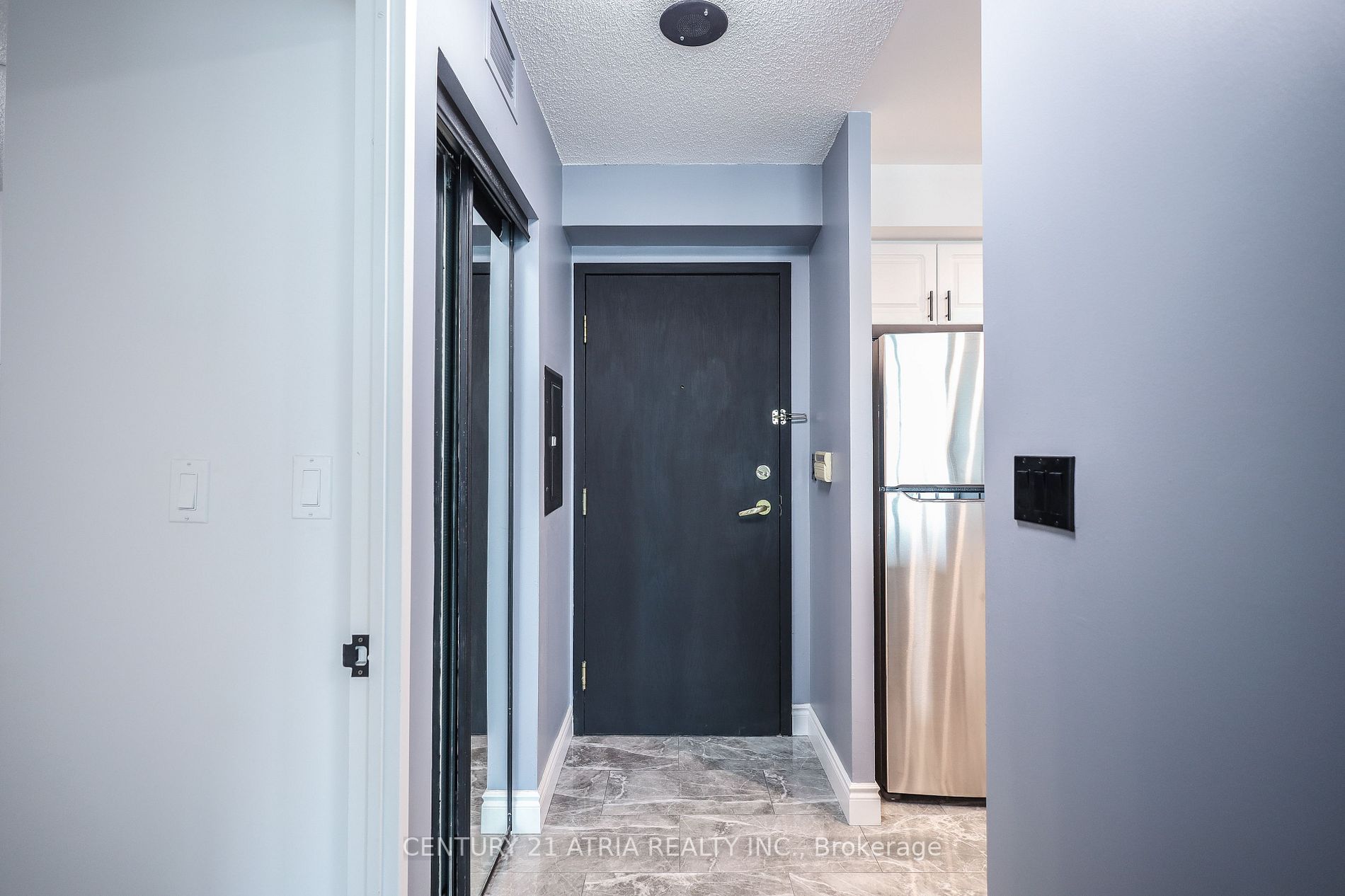 11 Lee Centre Dr, #2308