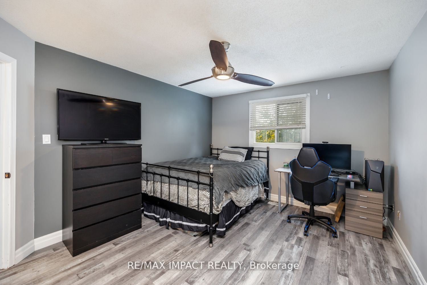21 Kingsview Crt