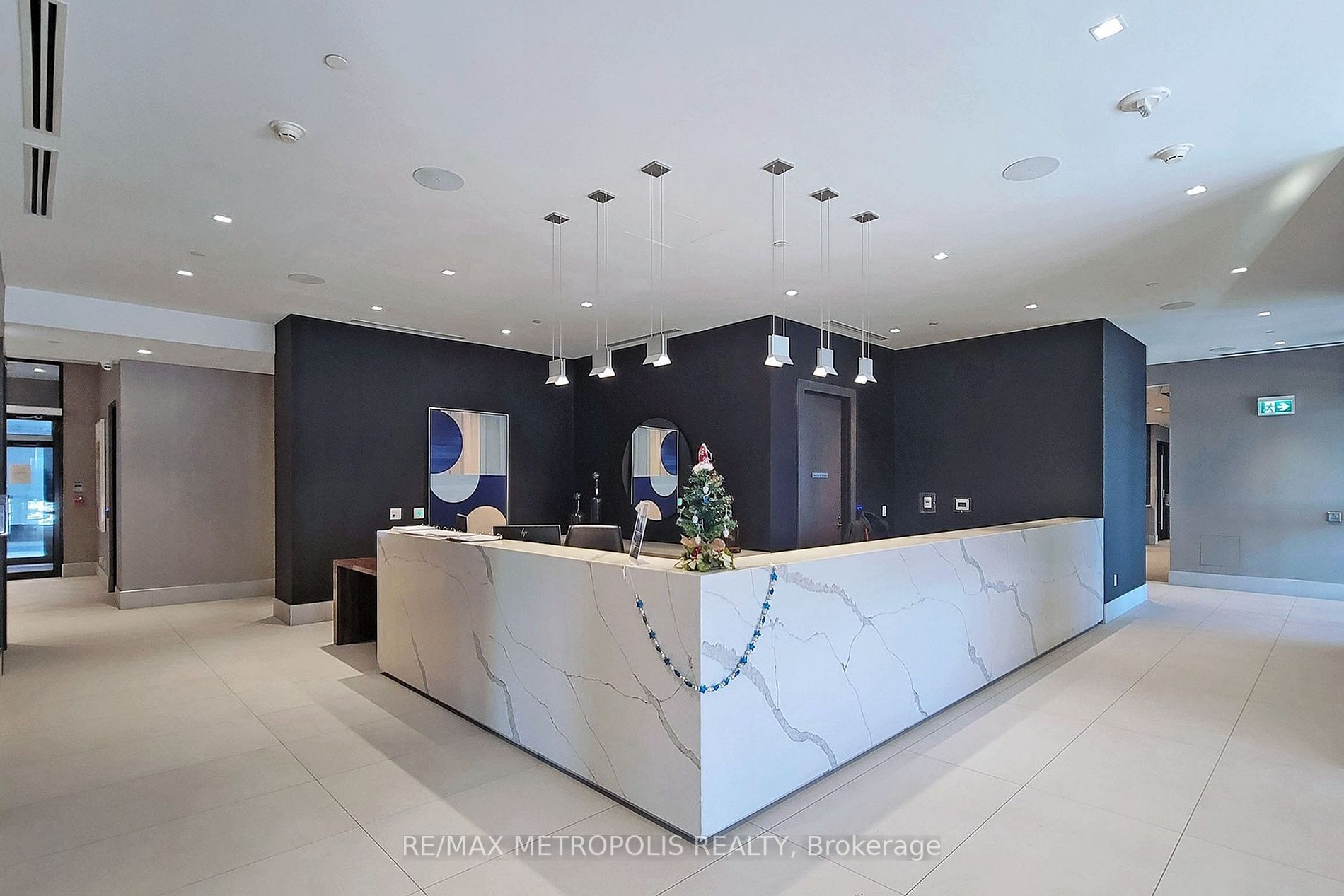 2550 Simcoe St N, #2020