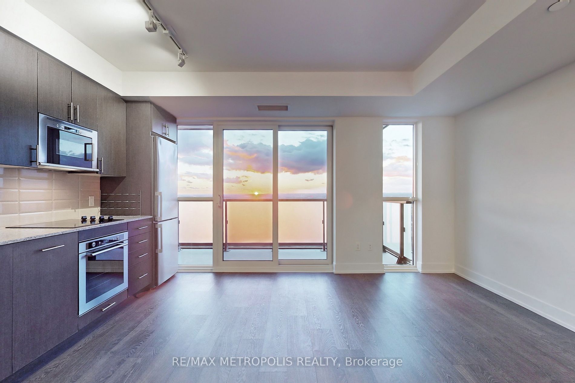 2550 Simcoe St N, #2302