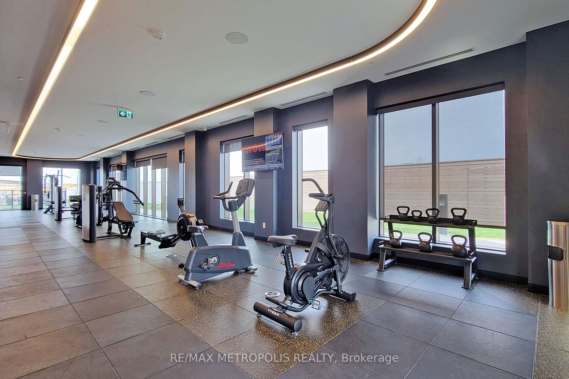 2550 Simcoe St N, #2302