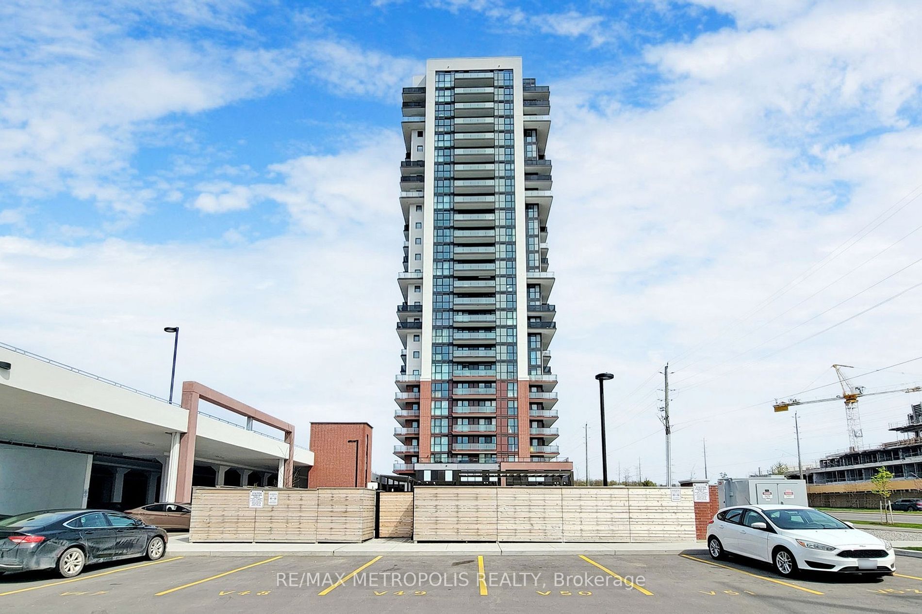2550 Simcoe St N, #2302