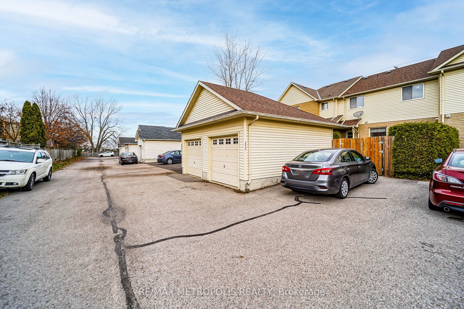 2632 Courtice Rd