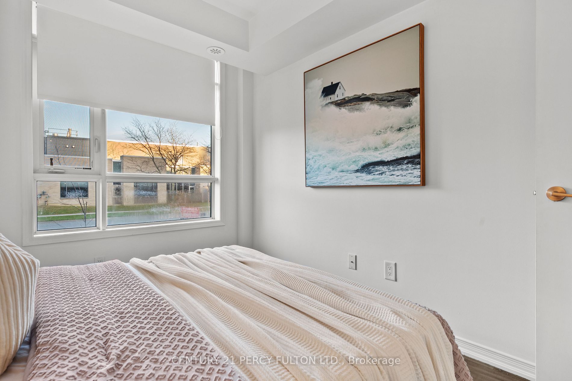 1070 Progress Ave, #211