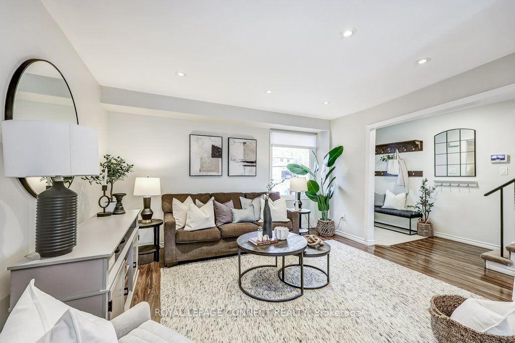 91 Daniels Cres