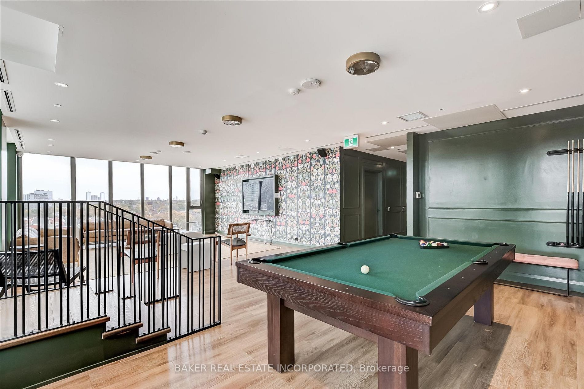 665 Queen St E, #317