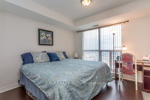 50 Town Center Crt, #3810