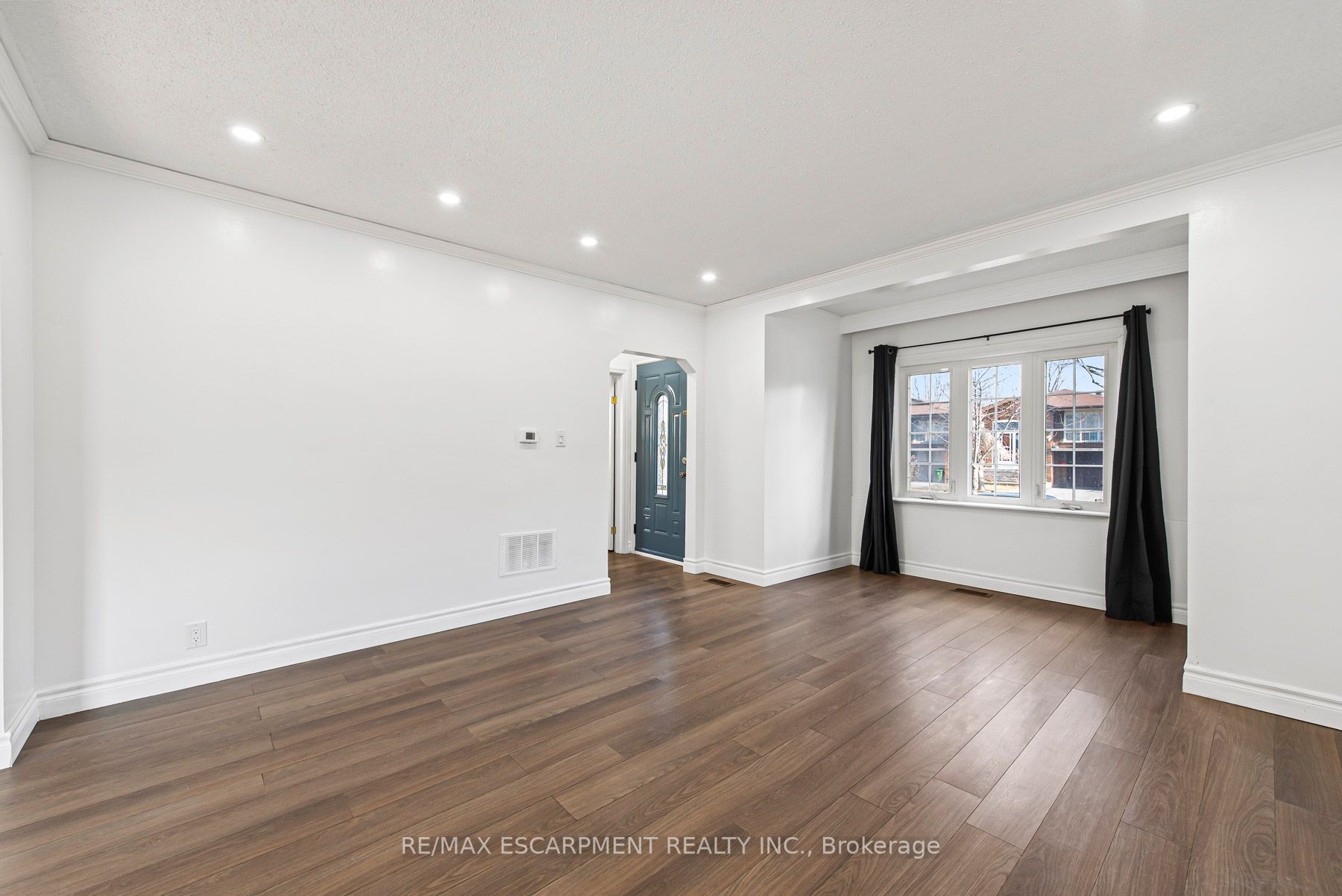 92 Sandown Ave