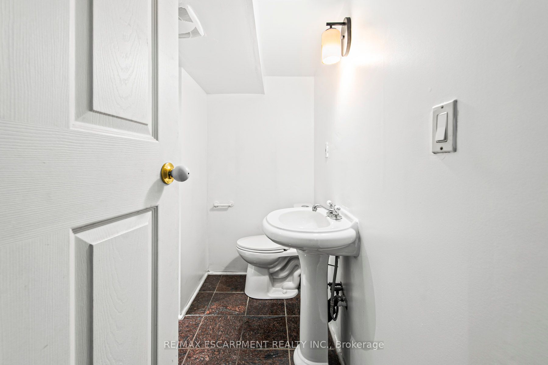 92 Sandown Ave