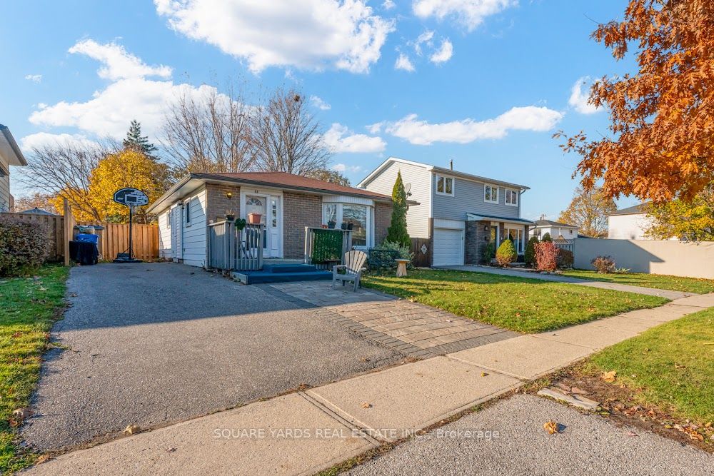 14 Agate Rd