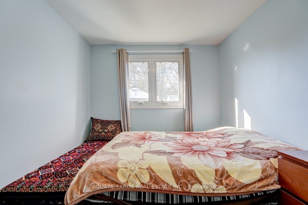 14 Agate Rd