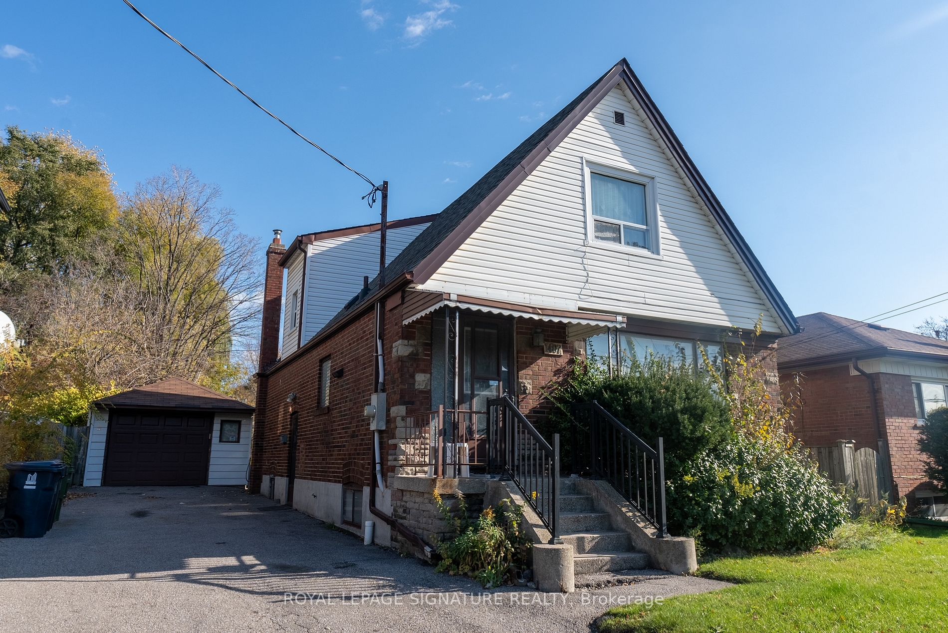 1407 Victoria Park Ave