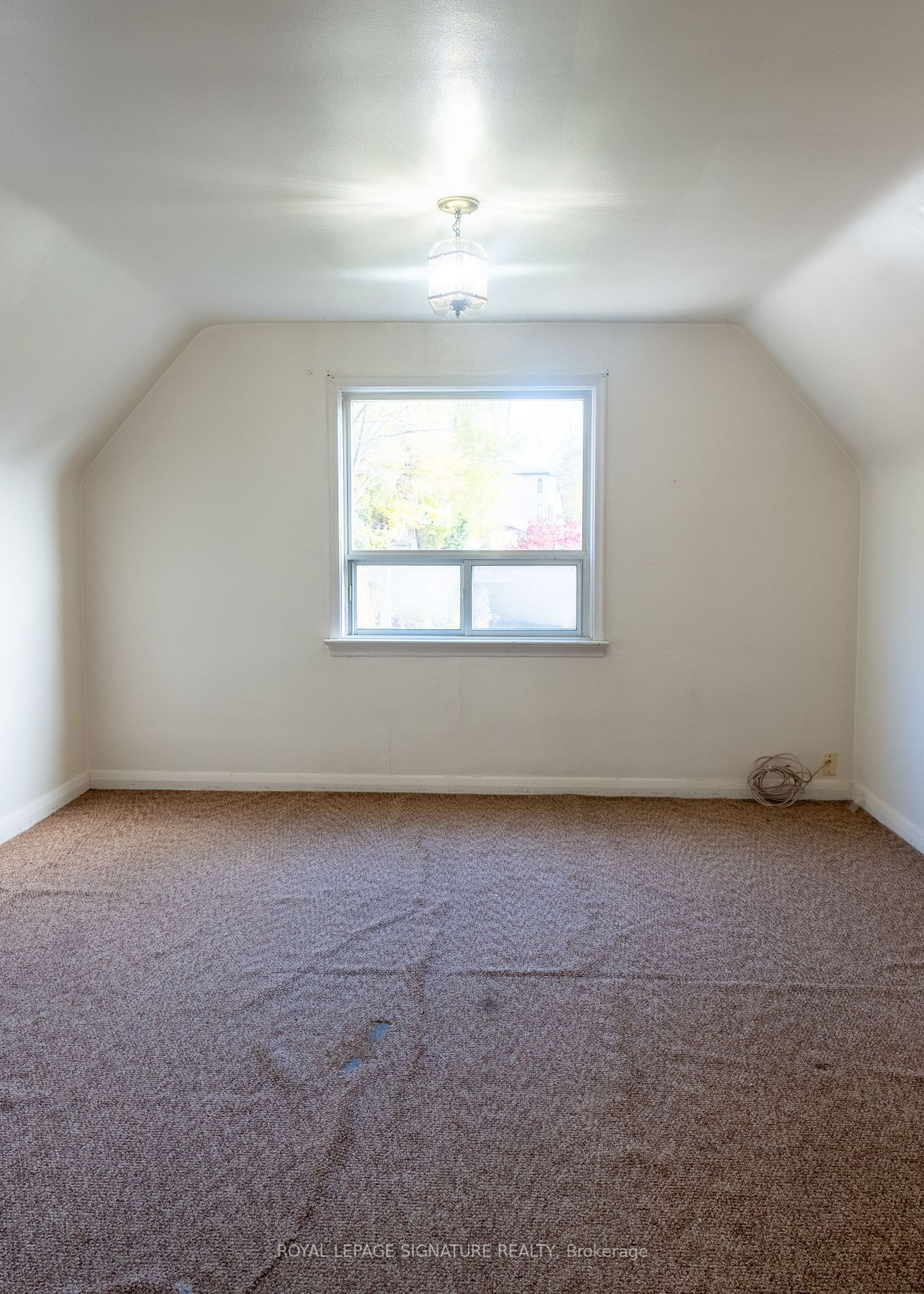 1407 Victoria Park Ave