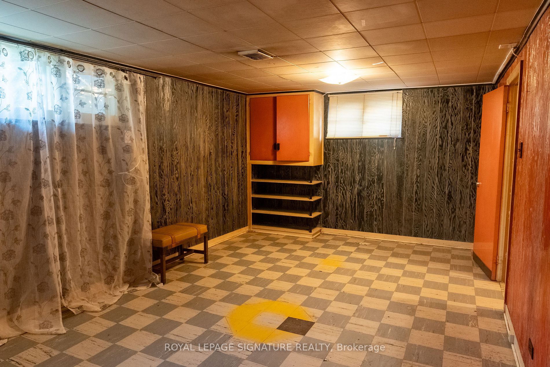 1407 Victoria Park Ave