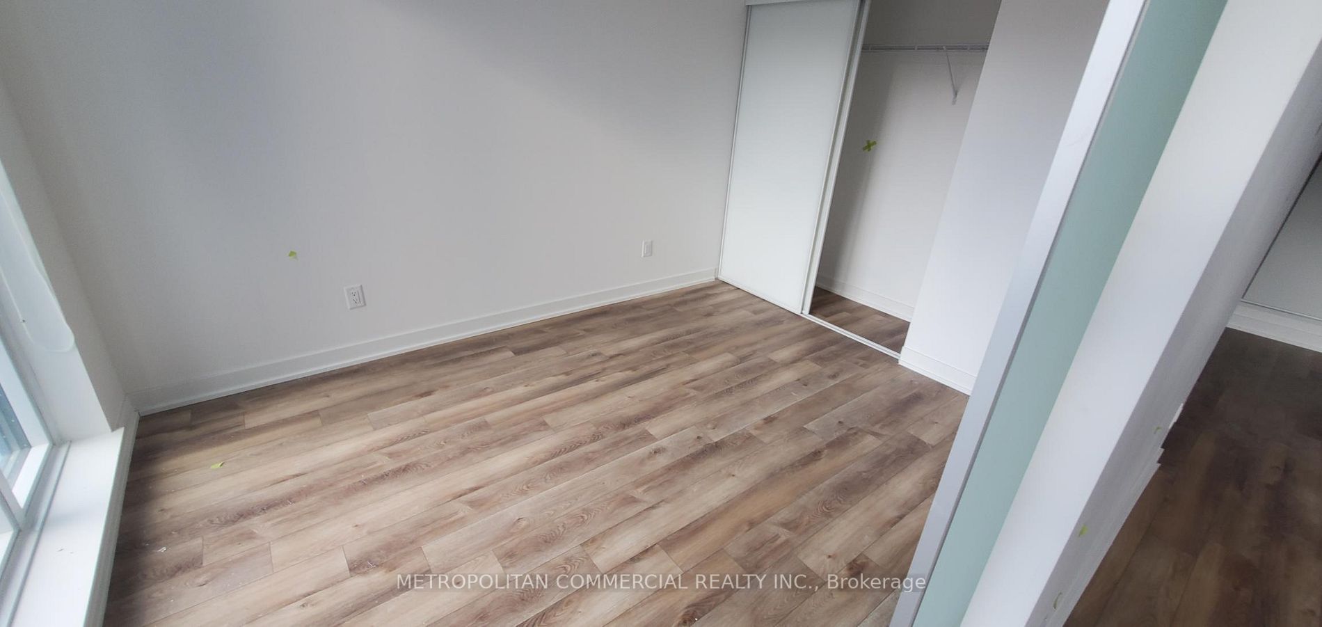 665 Queen St E, #216