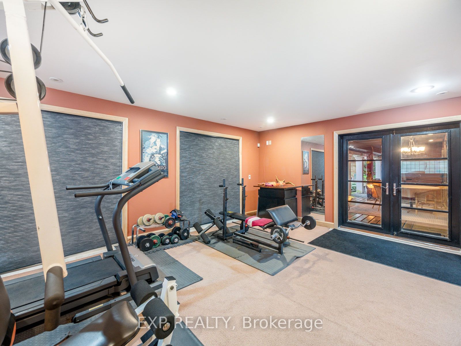 55 Pine Ridge Dr
