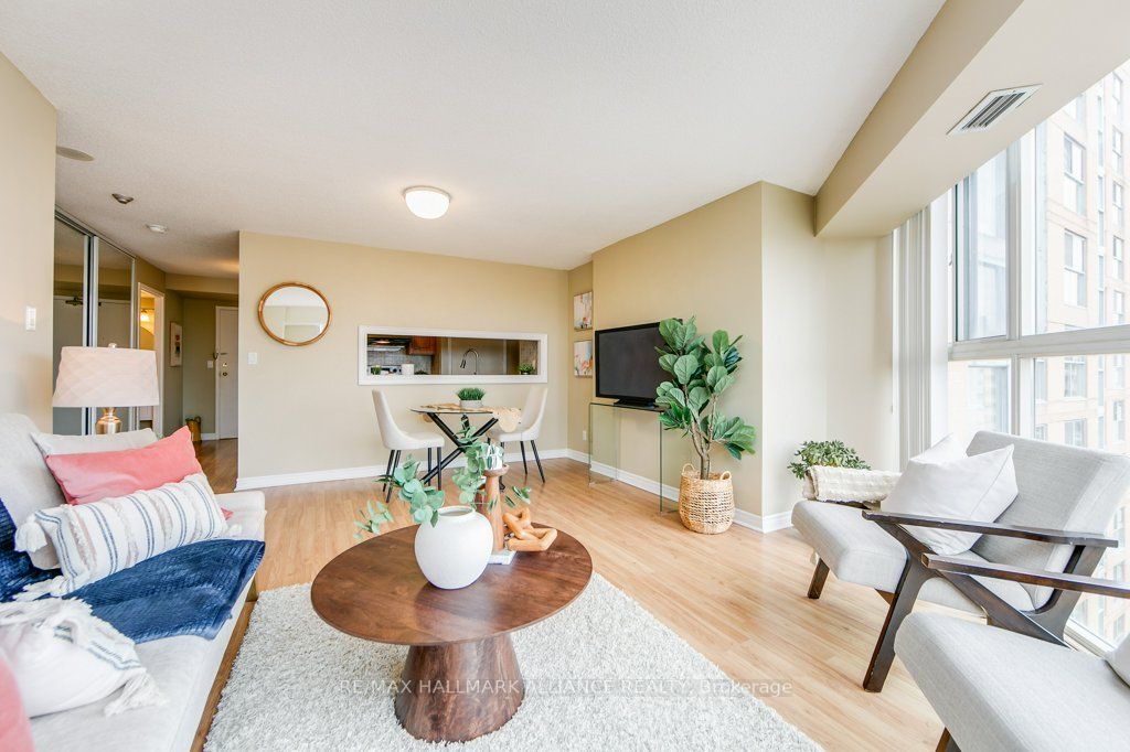 90 Dale Ave, #1208