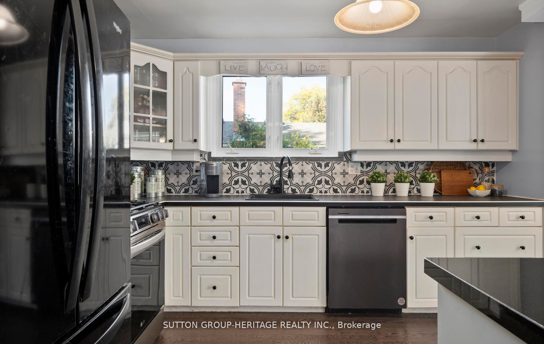 20 Strathy Rd