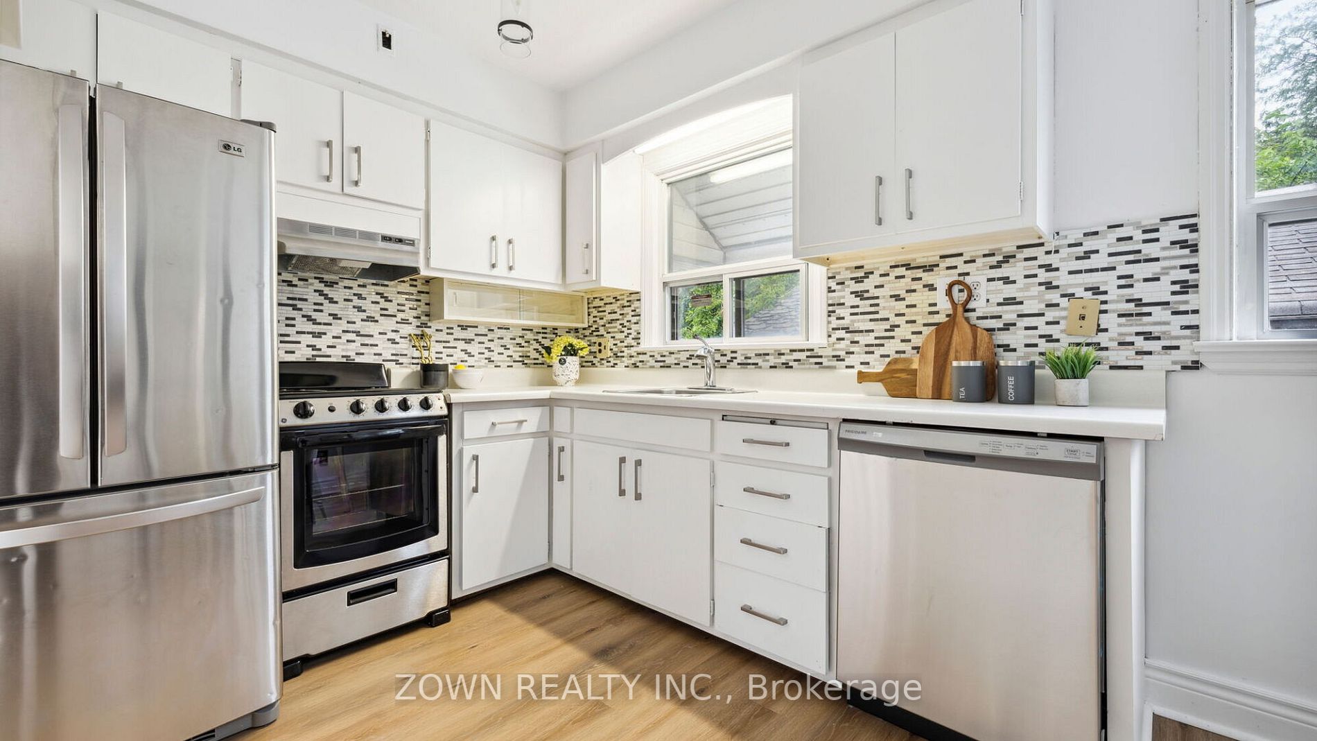 5 Elba Avenue