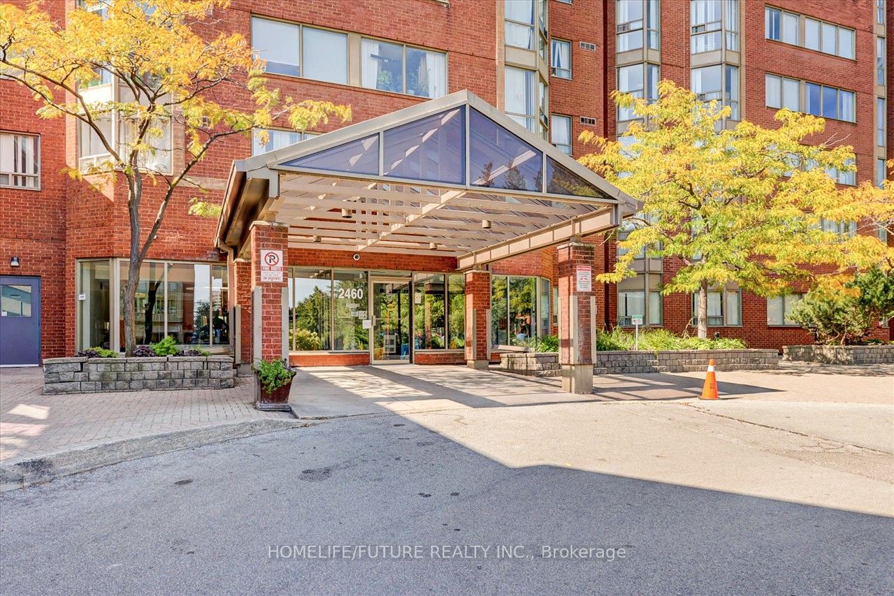 2460 Eglinton Ave E, #203