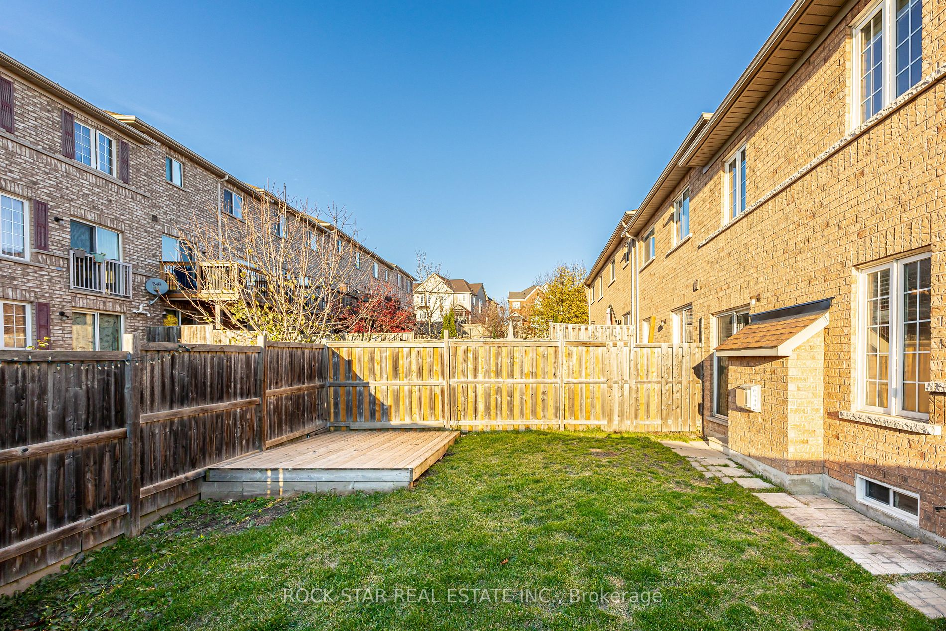2 Latchford Way
