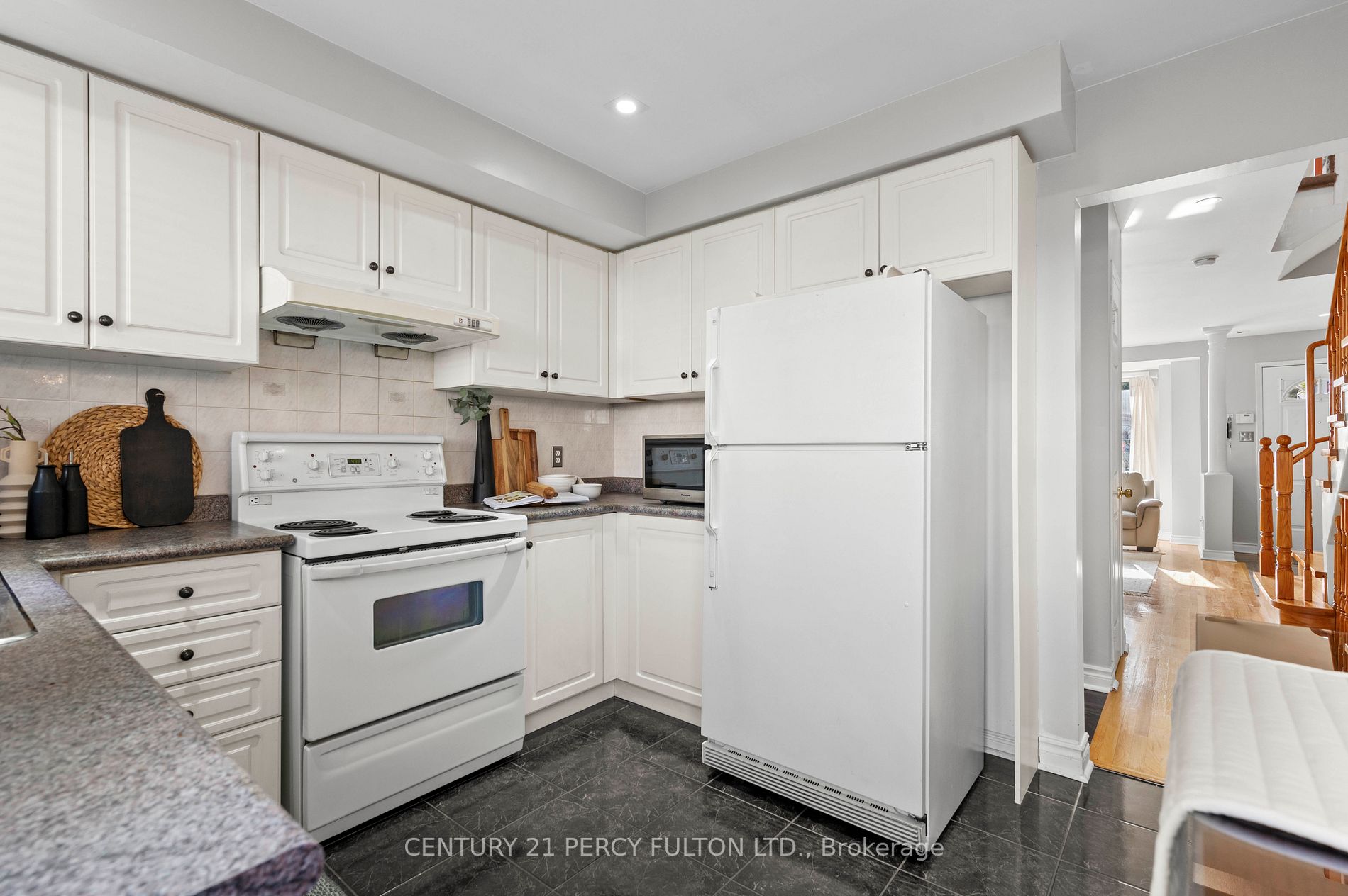 28 Rosebank Dr, #1206