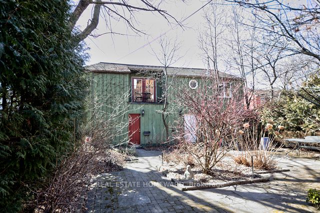 270 Logan Ave