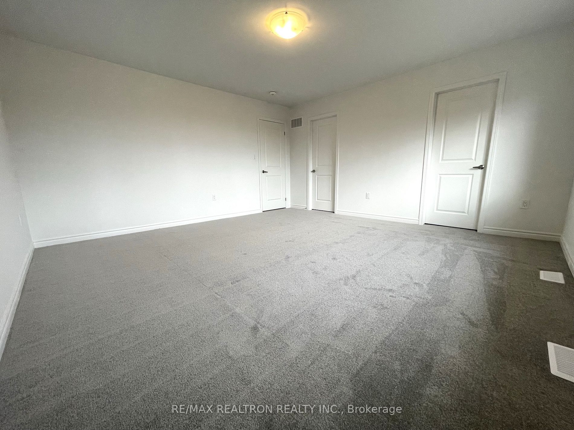 1505 Honey Locust Pl
